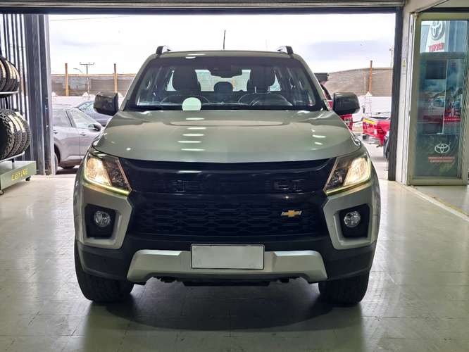 Chevrolet Colorado 2.8 HIGH COUNTRY AT 4X4 DIESEL 2023 - Imagen 2