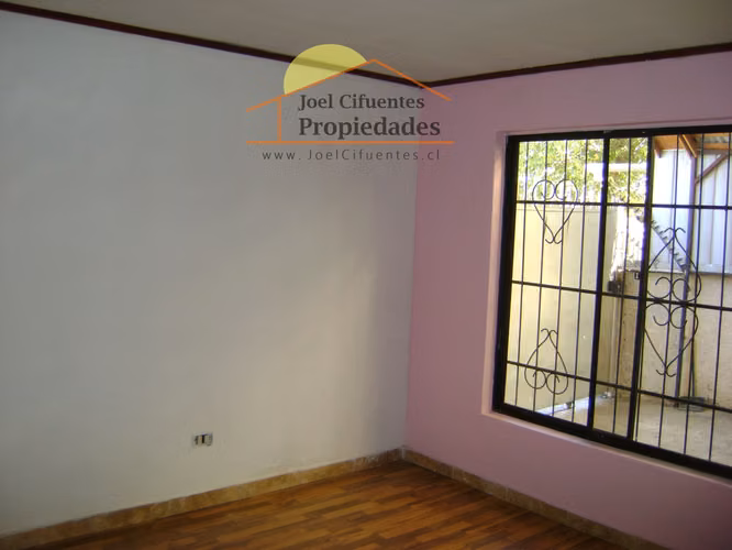 Amplia casa, 1 piso, sólida, excelente ubicación. Cod. 160 - Imagen 11
