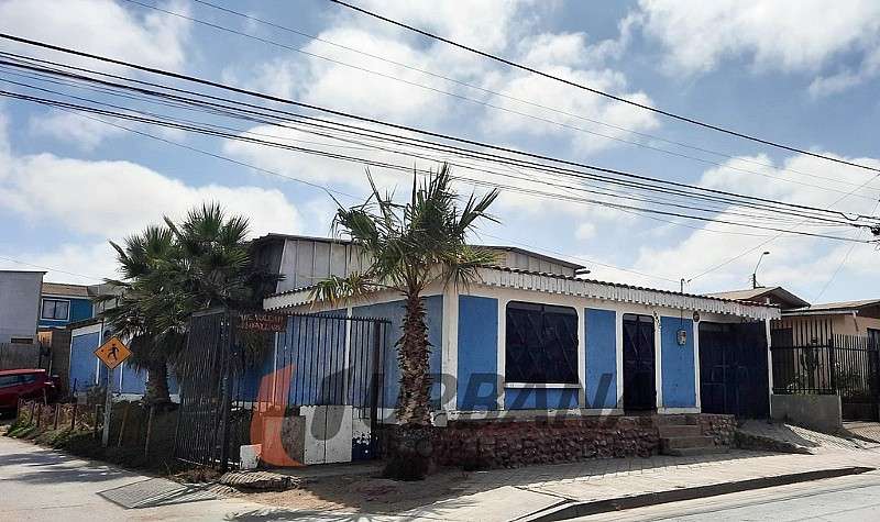 Local ESTRATEGICO LOCAL COMERCIAL CON CASA HABITACIÓN