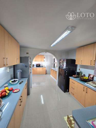 Venta de casa amplia en Algarrobo - Imagen 4