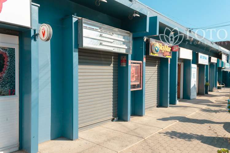 Se arrienda local comercial en paseo Comercial consolidado