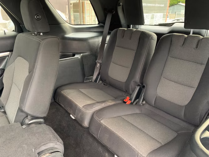 FORD NEW EXPLORER XLT 4X4 3.5 AUT 2020 - Imagen 6