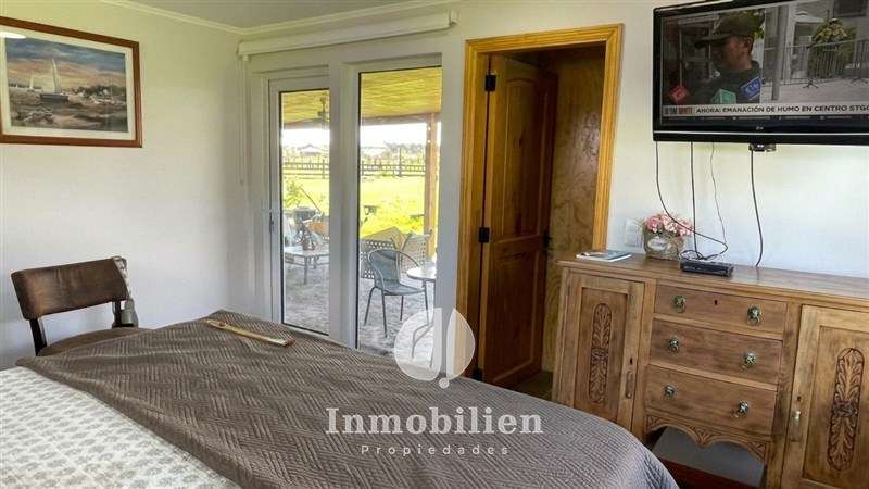 Casa con vista al Volcán 3D/2B y 2 cabañas - Llanquihue