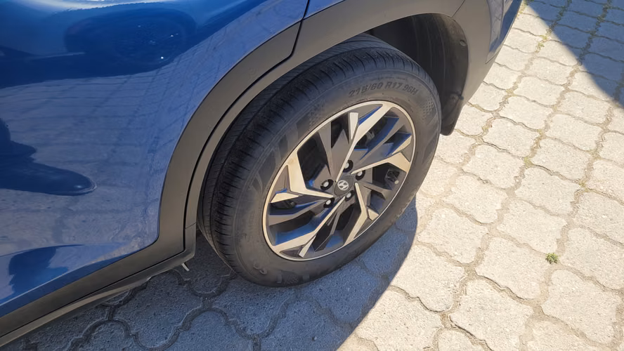 Hyundai CRETA SU2ID MPI FULL AUT. 1.5 1.5 • 4x2 • Automática • 2024  Precio Financiamiento  $14.490.000