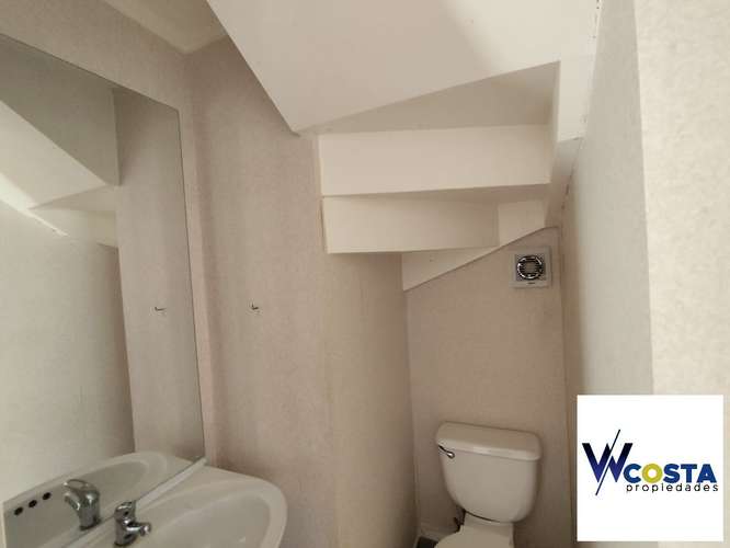 CASA INDEPENDIENTE EN ARRIENDO - Imagen 12