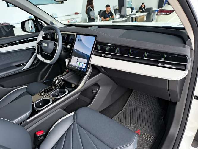 Geely Starray 2.0 SIGNATURE AT 2025 - Imagen 19