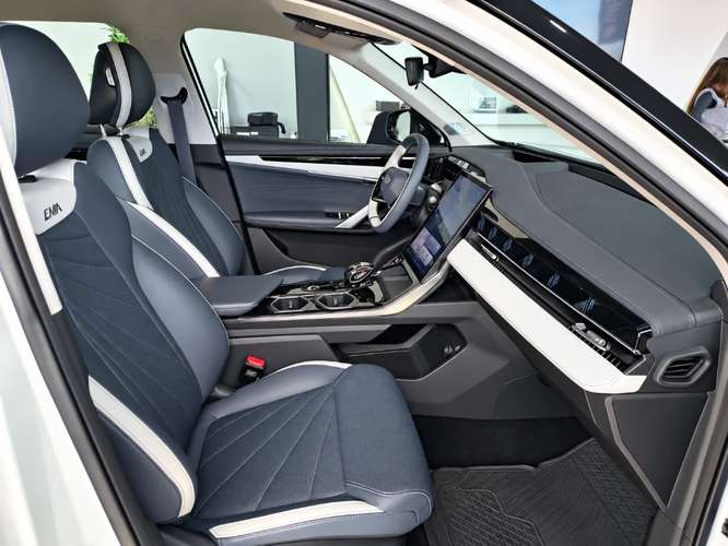 Geely Starray 2.0 SIGNATURE AT 2025 - Imagen 20