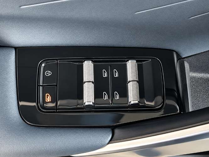 Geely Starray 2.0 SIGNATURE AT 2025 - Imagen 18