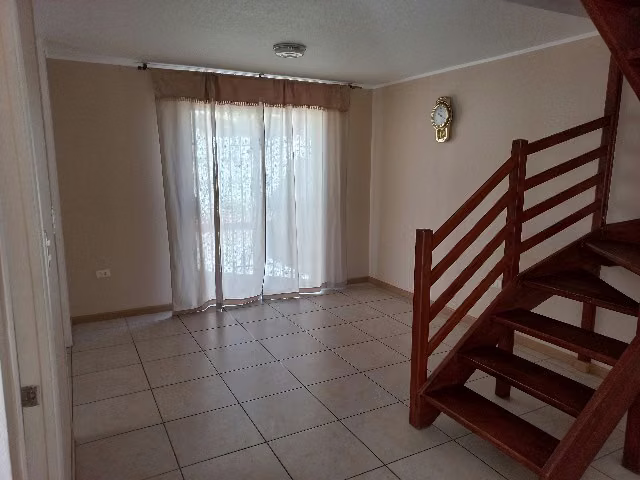 Arriendo Casa 4D/2B Frente U. de Talca - Salida Norte - Imagen 17