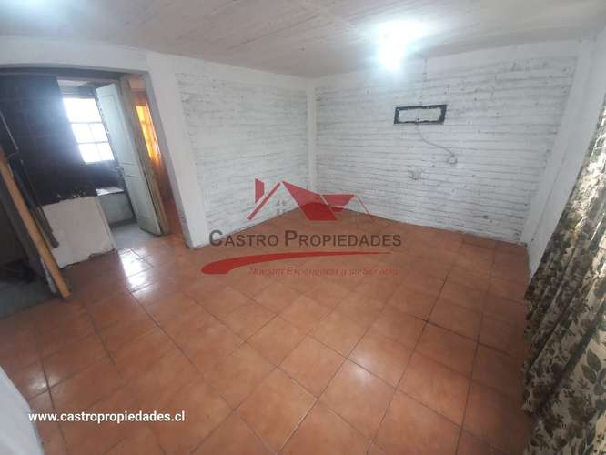 DEPARTAMENTO EN SEGUNDO PISO CON 2 DORMITORIOS, 1 BAÑO - Imagen 9
