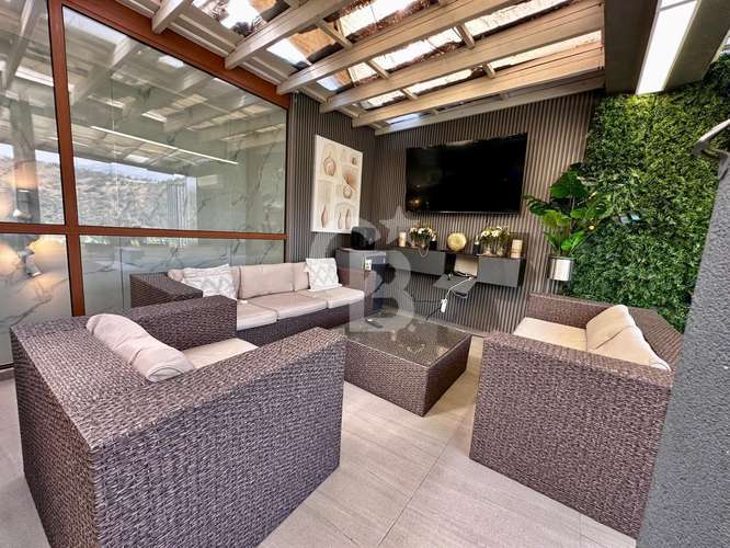 Penthouse con terraza, vista y lujo - Imagen 13