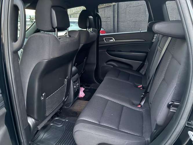 JEEP GRAND CHEROKEE LAREDO 4X4 3.6 AUT — 2020 - Imagen 10