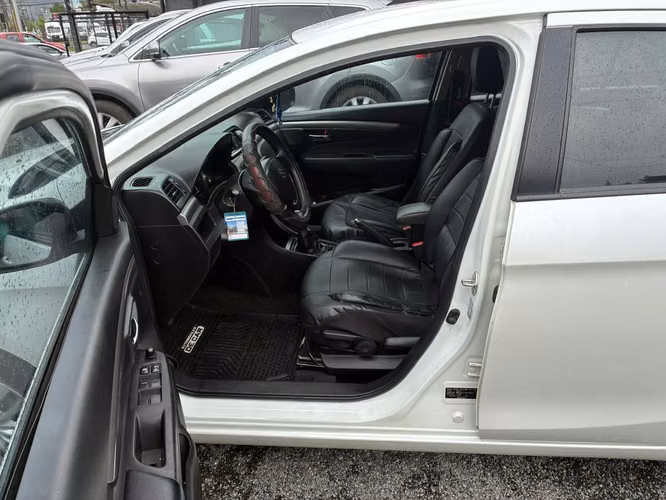 SUZUKI CIAZ GL 1.4 MT 2020 | ÚNICO DUEÑO - Imagen 10