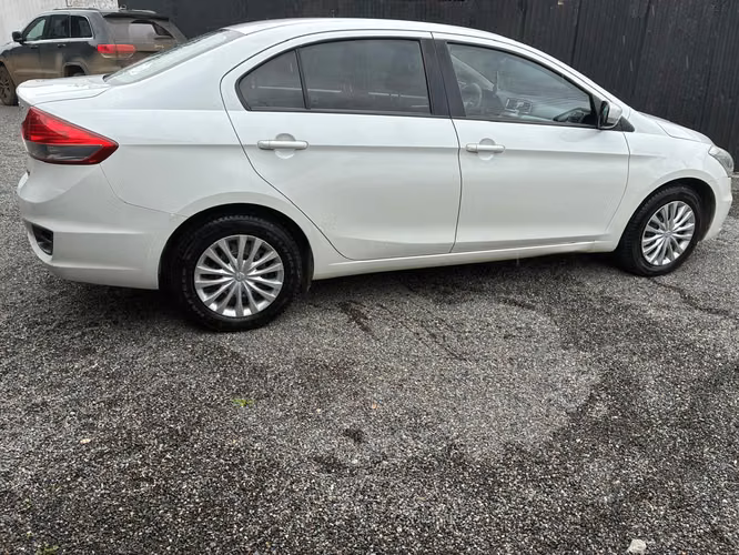 SUZUKI CIAZ GL 1.4 MT 2020 | ÚNICO DUEÑO - Imagen 5