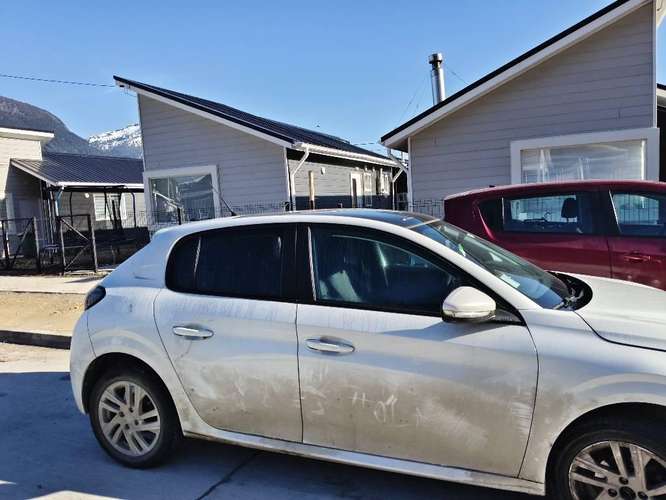 PEUGEOT 208 2023