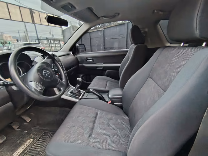 SUZUKI GRAND VITARA GLX SPORT 4X4 2.4 — 2016 - Imagen 6
