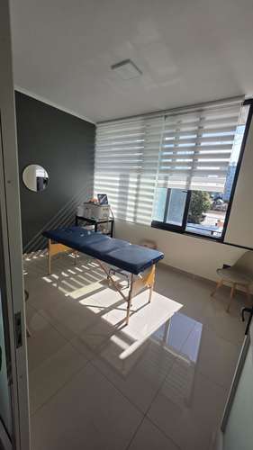 ARRENDAMOS OFICINA  EN EDIFICIO CENTRO URBANO