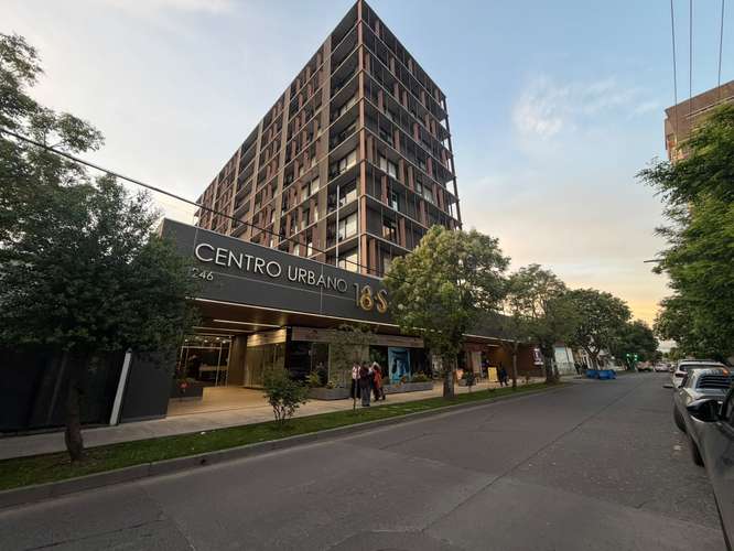 ARRENDAMOS OFICINA  EN EDIFICIO CENTRO URBANO