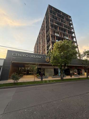 ARRENDAMOS OFICINA  EN EDIFICIO CENTRO URBANO