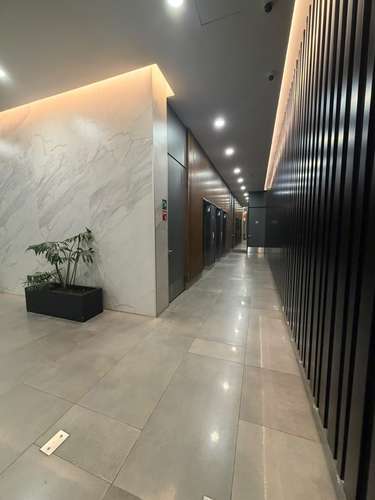 ARRENDAMOS OFICINA  EN EDIFICIO CENTRO URBANO