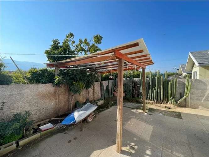 Casa en arriendo de 3 dormitorios en Limache