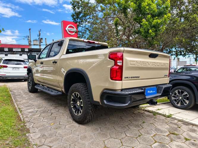 Chevrolet Silverado 6.2 ZR2 AT 4X4 2023 - Imagen 6