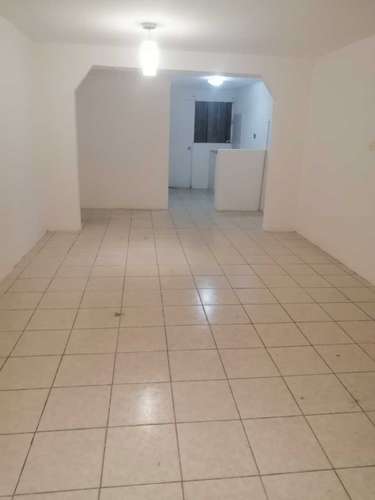 SE ARRIENDA COMODA CASA (186098) - Imagen 4