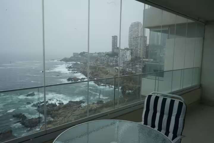 ARRIENDO AÑO CORRIDO 2D 2B HERMOSA VISTA AL MAR - Imagen 3