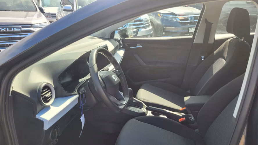 SEAT IBIZA FL TSI 1.0 FULL AUT. 1.0 • 4x2 • Automática • 2024