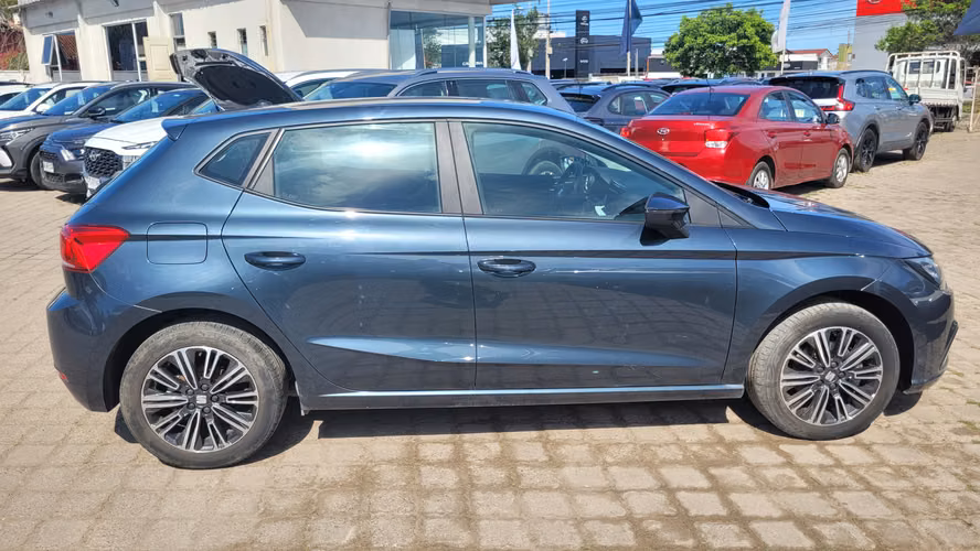 SEAT IBIZA FL TSI 1.0 FULL AUT. 1.0 • 4x2 • Automática • 2024