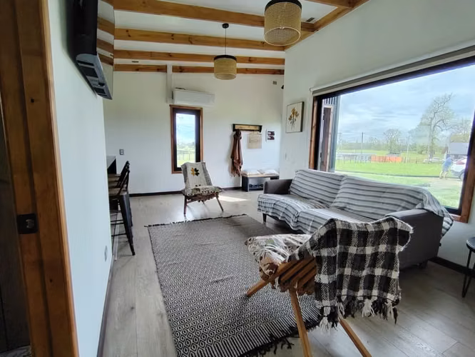 Venta Casa en Parcela 5.000 m² / 2 Dormitorios + 1 Baño / Año 2025 – Río Negro / Región de Los Lagos