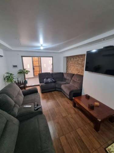 Arriendo casa para Empresas