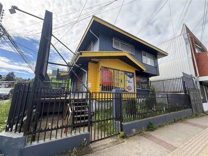 Local Comercial en calle Benavente arriendo en Puerto Montt