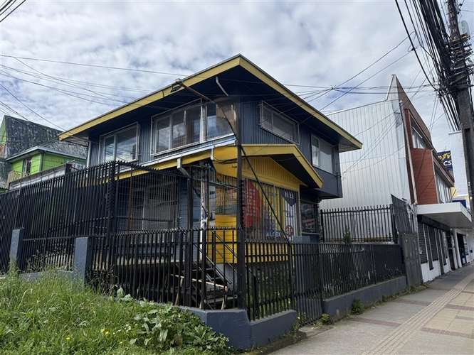 Local Comercial en calle Benavente arriendo en Puerto Montt