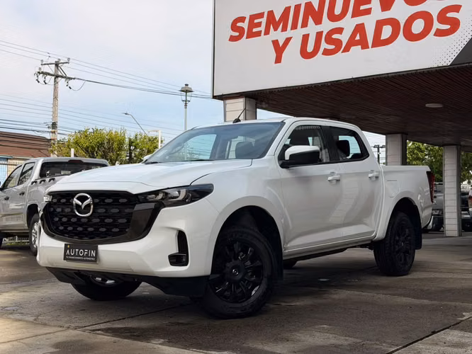 MAZDA BT-50 2.2T CORE 4X4 AUTOMATICA 2.460KM AÑO 2026 UNICO DUEÑO