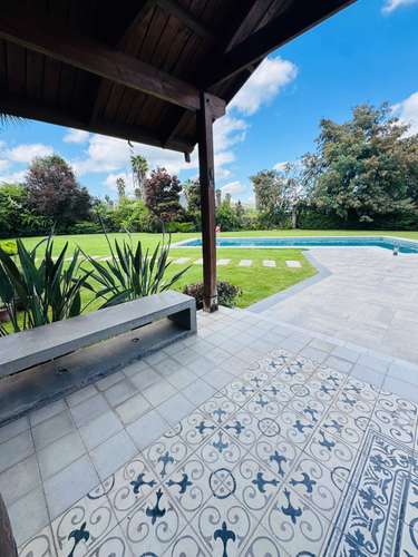 Moderna Casa con Excelente Conectividad (186126) - Imagen 2