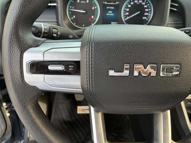 JMC GRAND AVENUE 2.3 MT 4X2
