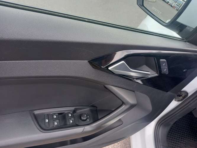 AUDI A1 1.0 SPORTBACK 30 TFSI AT