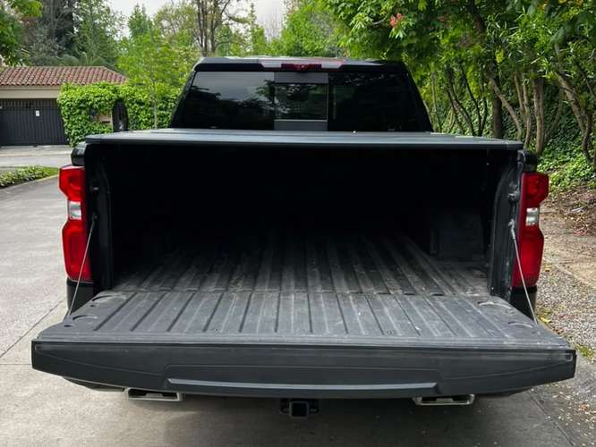 Chevrolet Silverado High Country 3.0L Diésel AT 4x4 año 2025 - Imagen 19
