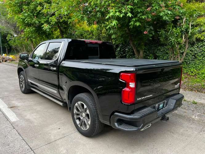 Chevrolet Silverado High Country 3.0L Diésel AT 4x4 año 2025 - Imagen 15