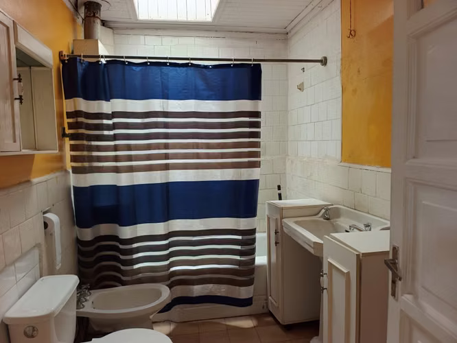 Gran Casa de 900 m² Terreno en Talca - Ideal Hogar o Comercial - Imagen 8