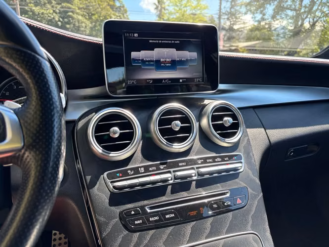MERCEDES-BENZ C 43 AMG 2018 - Imagen 11