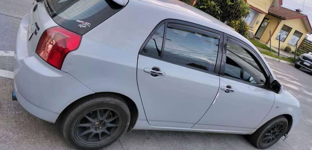 Se vende Toyota corolla año 2006 sin a/c conversable