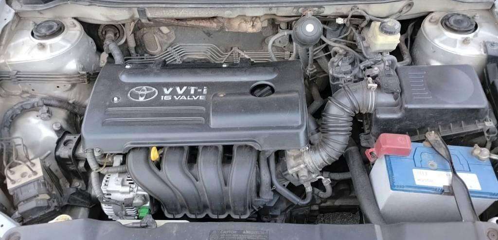 Se vende Toyota corolla año 2006 sin a/c conversable