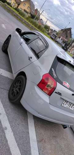 Se vende Toyota corolla año 2006 sin a/c conversable