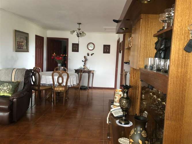 Casa en arriendo 2 dorm. 2 baños en Molina
