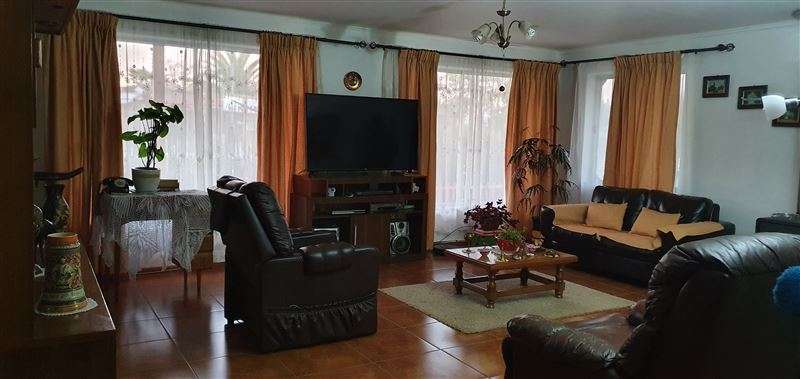Casa en arriendo 2 dorm. 2 baños en Molina