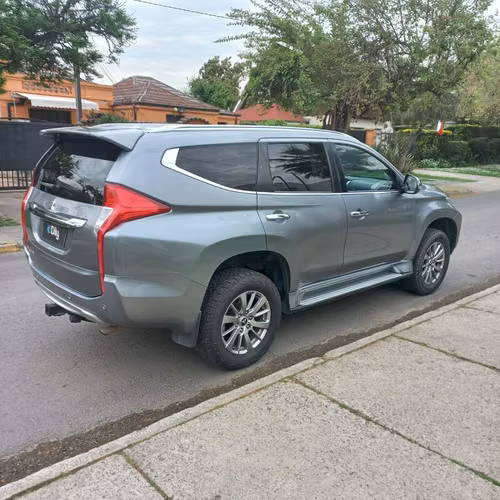 MITSUBISHI MONTERO SPORT AT AÑO 2019 FULL EQUIPO - Imagen 5