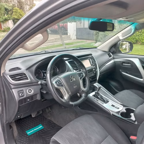 MITSUBISHI MONTERO SPORT AT AÑO 2019 FULL EQUIPO - Imagen 10