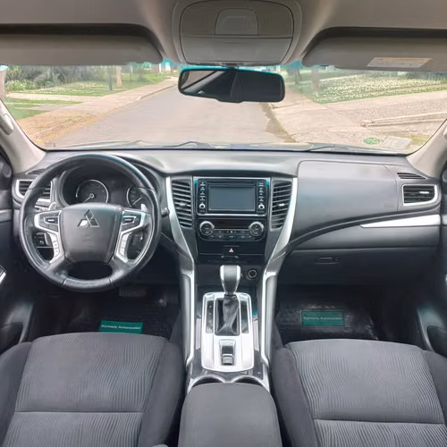 MITSUBISHI MONTERO SPORT AT AÑO 2019 FULL EQUIPO - Imagen 15